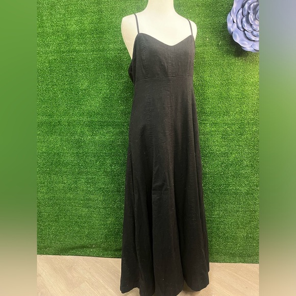 Abercrombie And Firch Long Black Spaghetti Strip Dress Size Large NWT - Picture 1 of 5